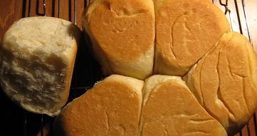 Slow Cooker Simple Bread Rolls - Pull Apart Dinner Rolls UK Recipe